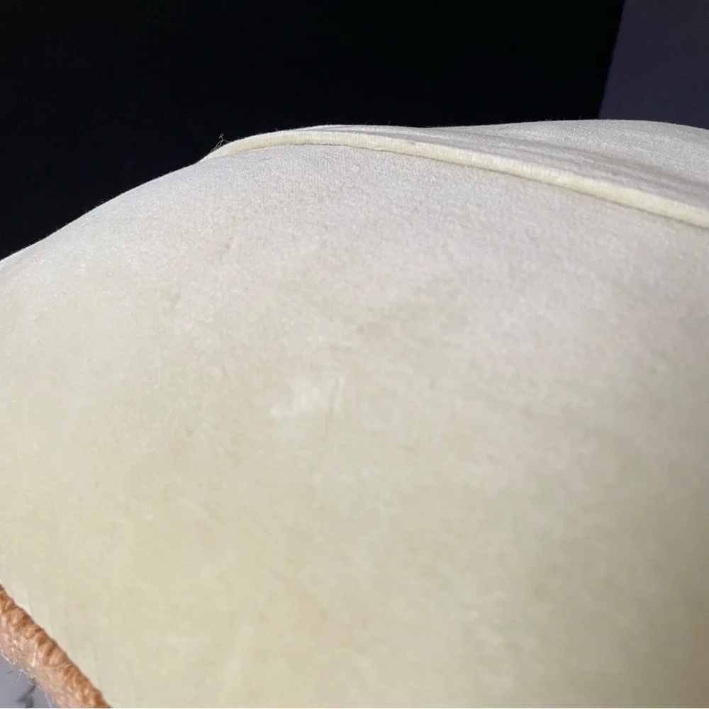 Snowman Wool Hook Pillow by Peking Handicraft